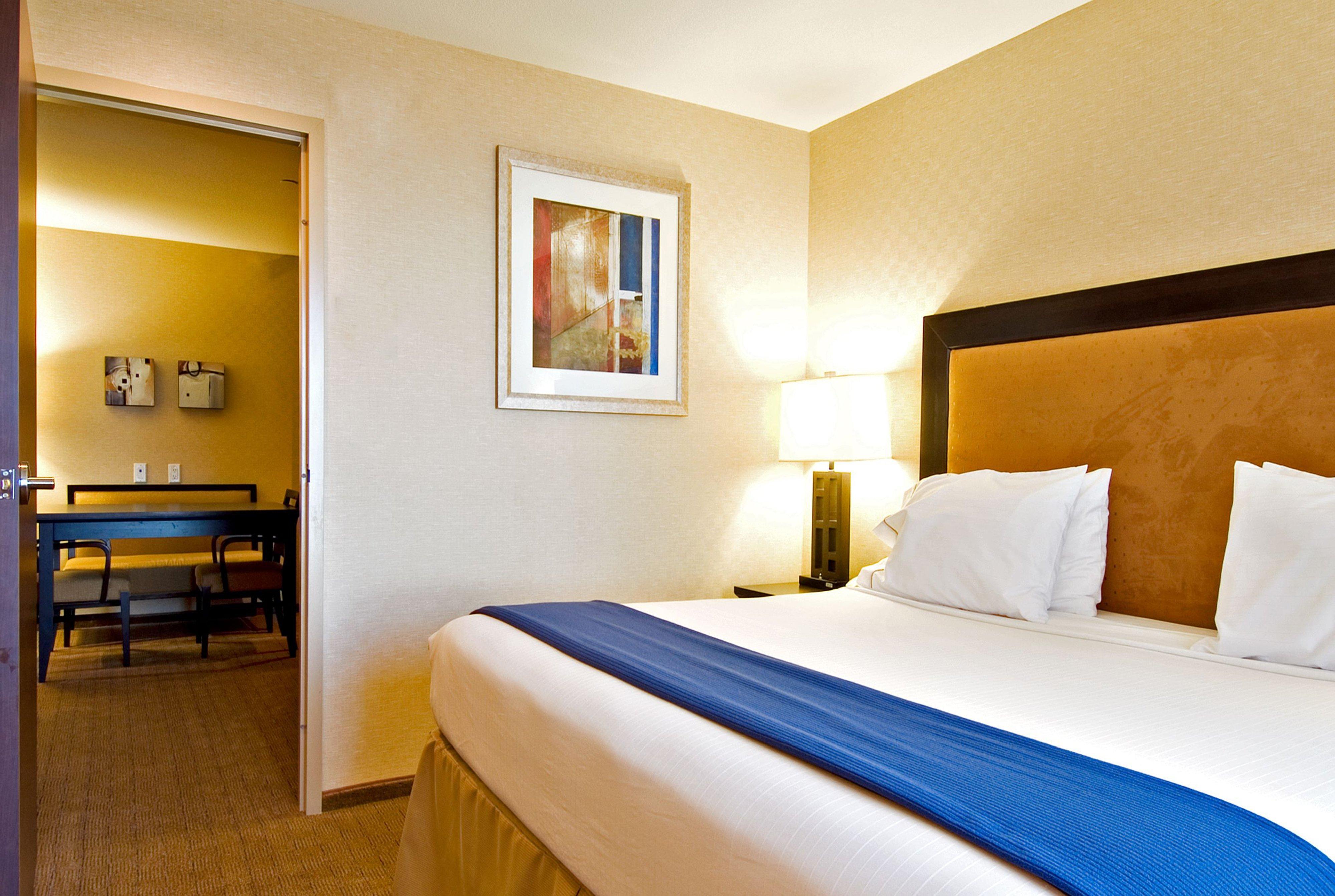 Holiday Inn Express & Suites Riverport Richmond By Ihg Extérieur photo