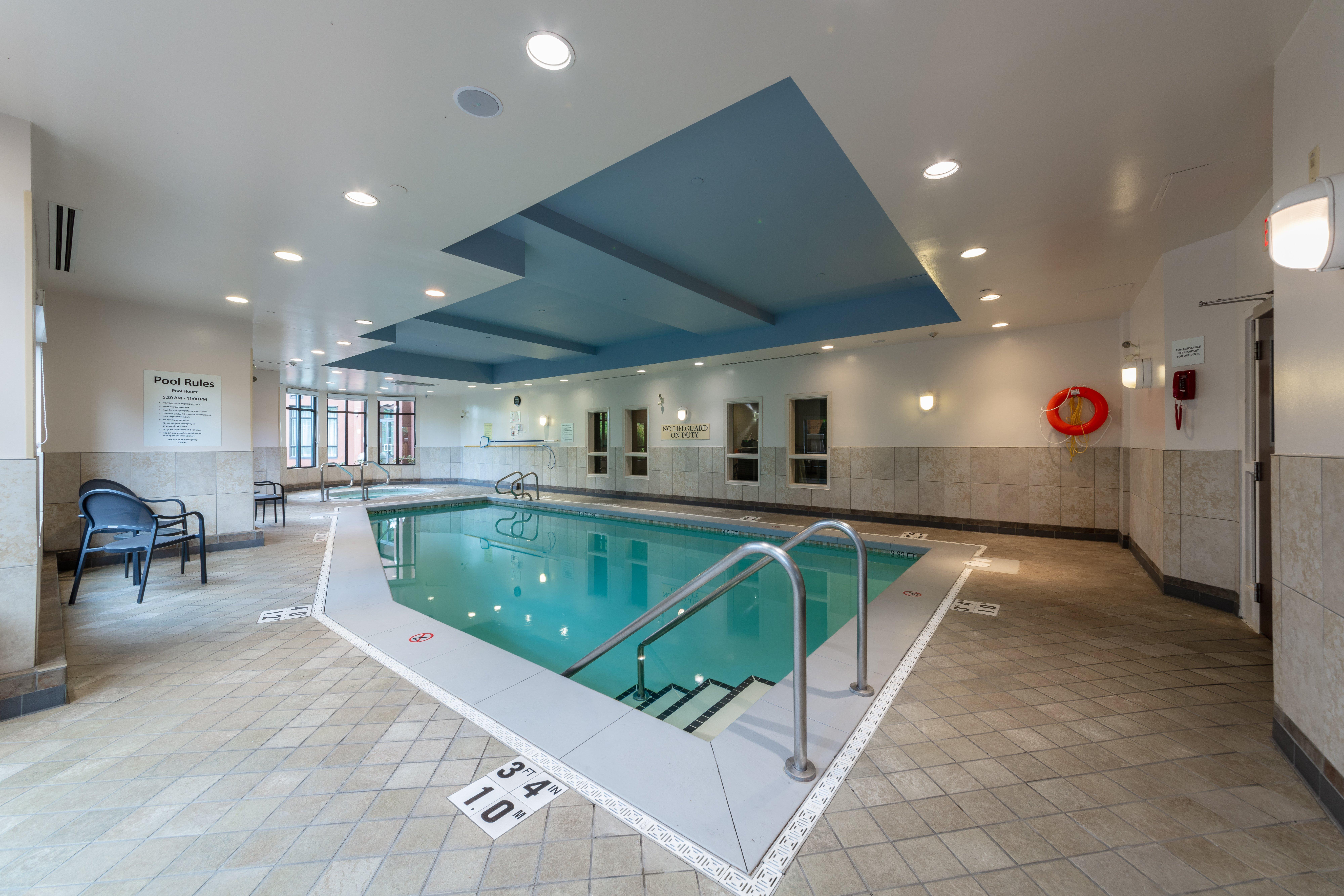Holiday Inn Express & Suites Riverport Richmond By Ihg Extérieur photo