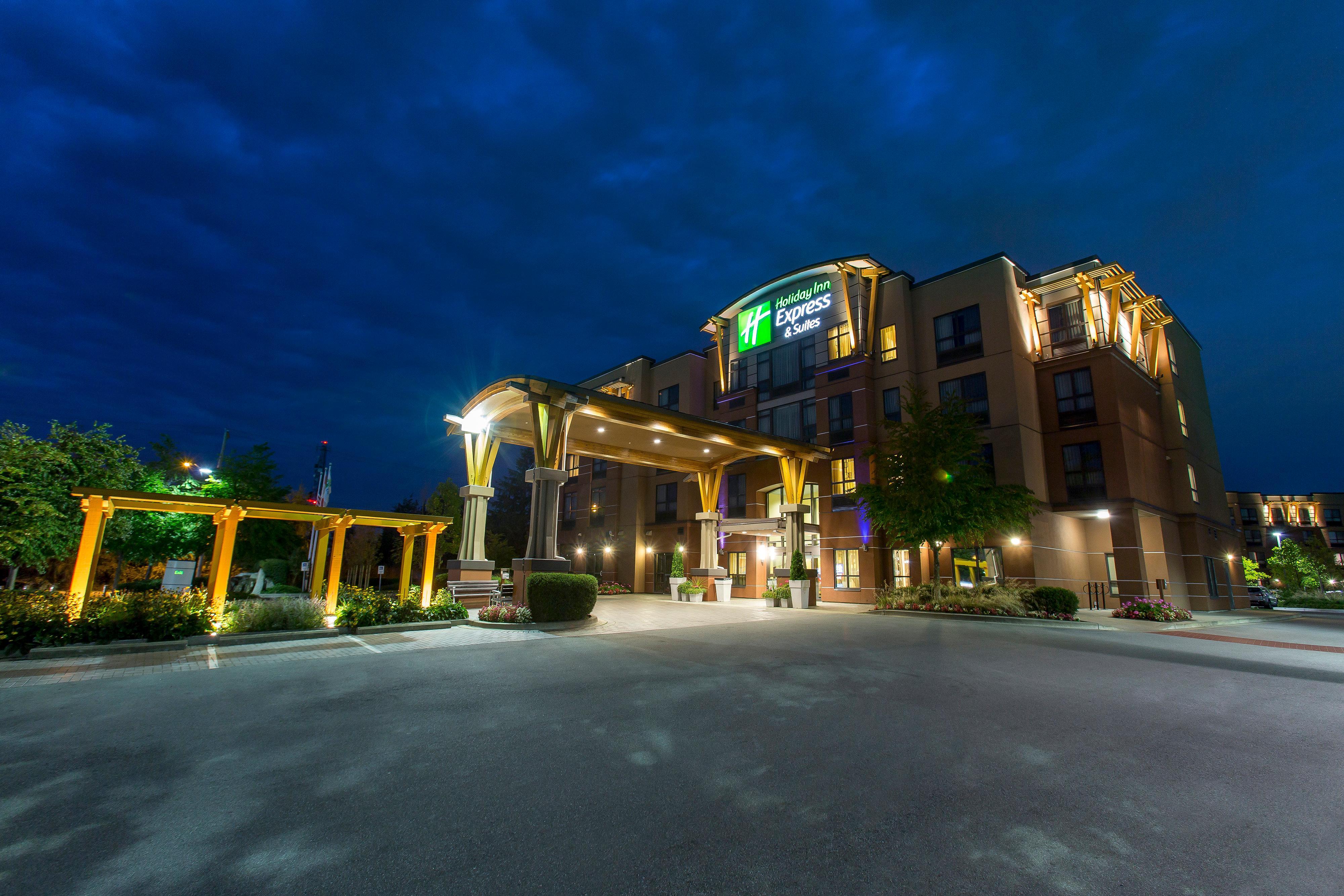 Holiday Inn Express & Suites Riverport Richmond By Ihg Extérieur photo