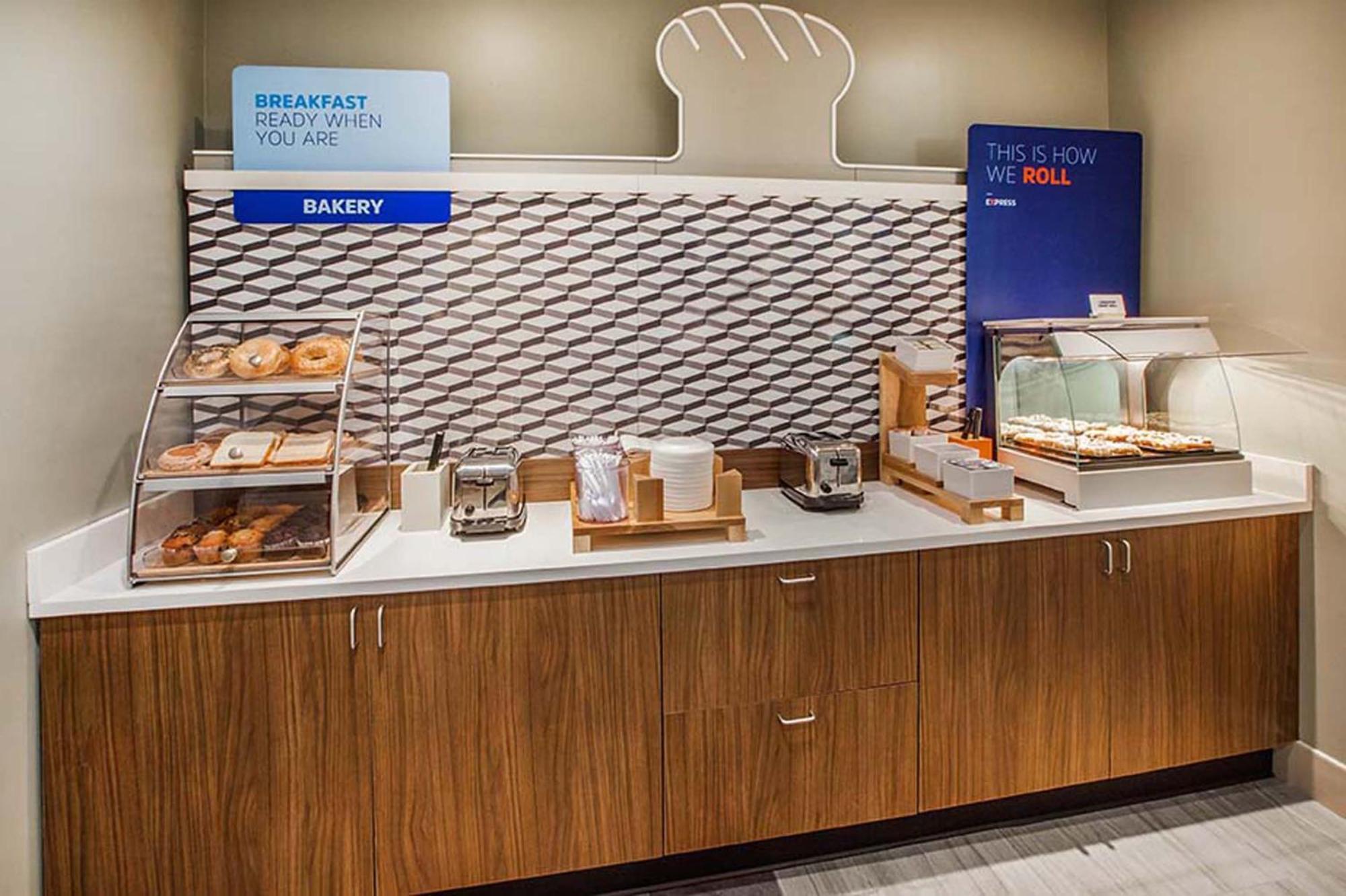 Holiday Inn Express & Suites Riverport Richmond By Ihg Extérieur photo